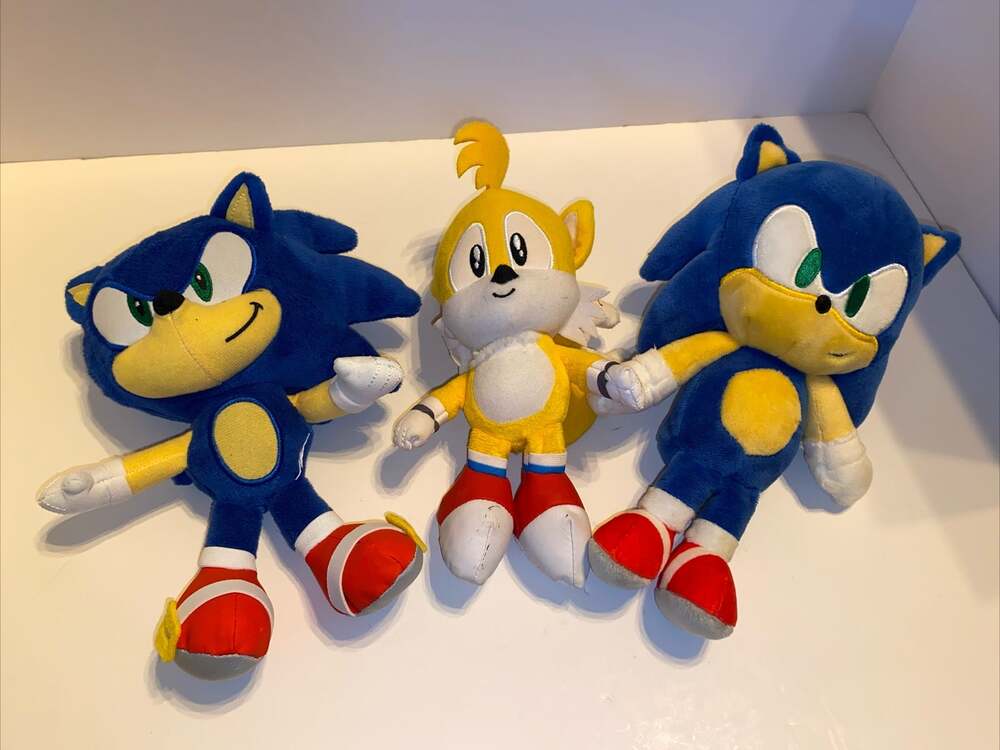 Lot Of 3 Sonic The Hedgehog Plush Toys Yellow Blue